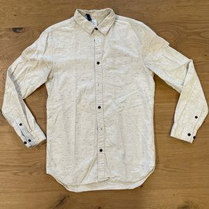 Divided men’s size S buttondown long sleeve shirt